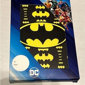 DC COMICS Batman Passport Wallet Holder With 5 Card Slots  Lack And Yellow Bat